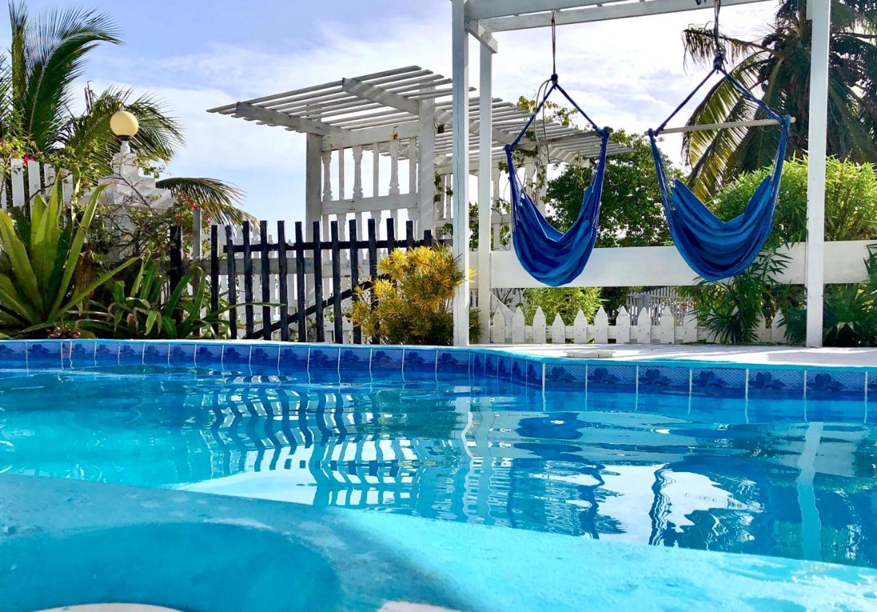 The Novelo Hotel Caye Caulker Kültér fotó