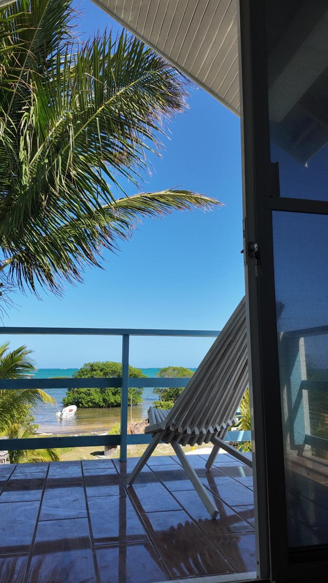 The Novelo Hotel Caye Caulker Kültér fotó
