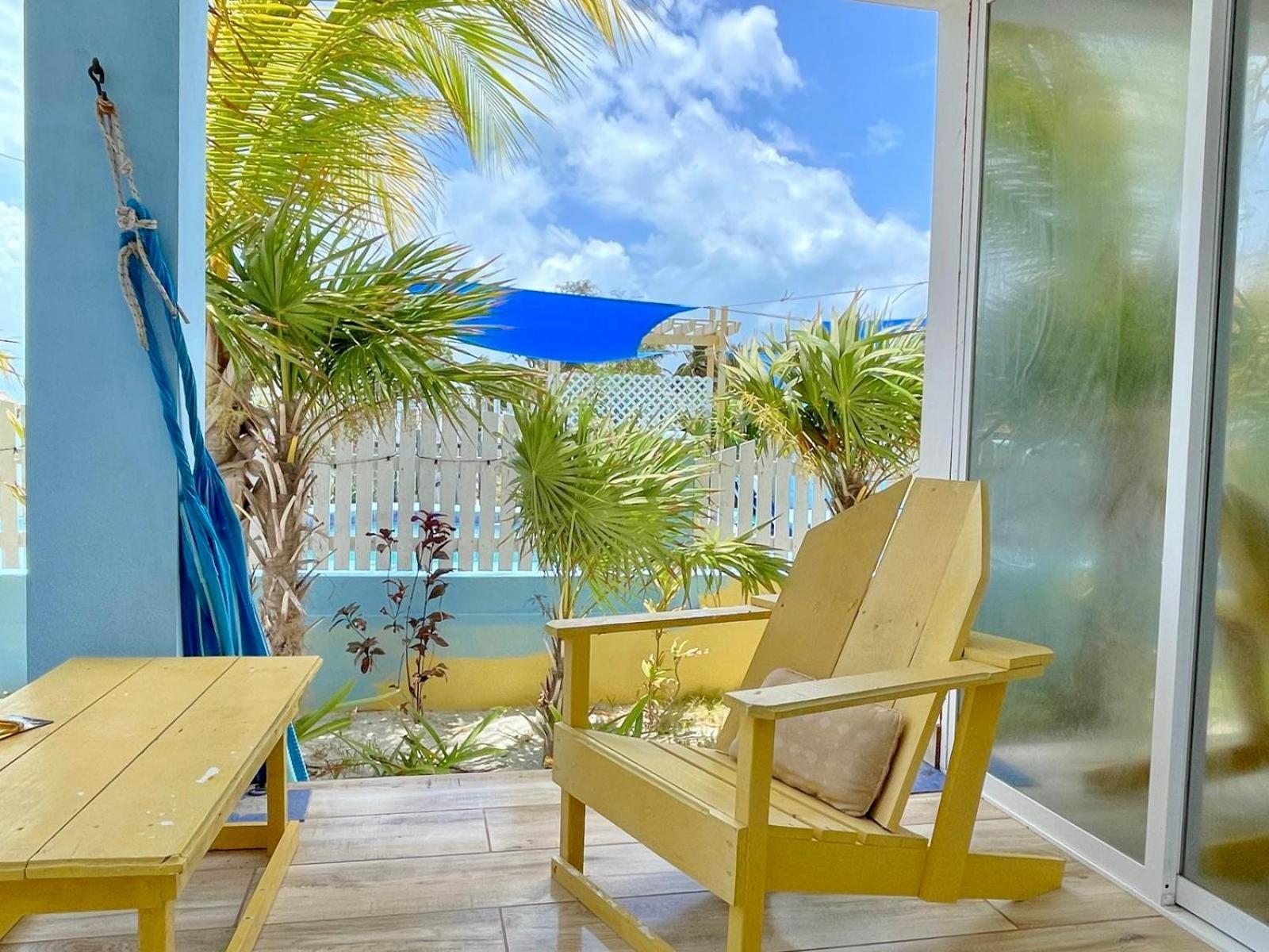 The Novelo Hotel Caye Caulker Kültér fotó