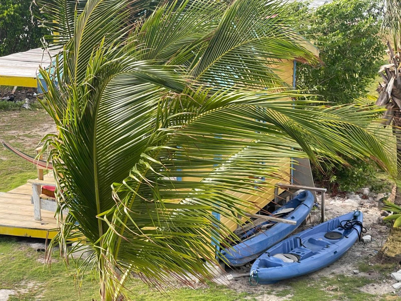 The Novelo Hotel Caye Caulker Kültér fotó